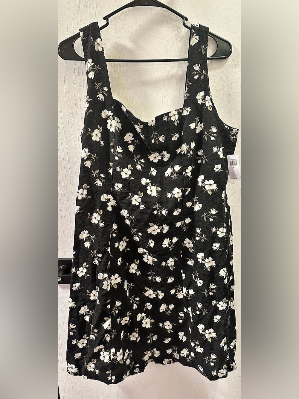 Old Navy Square-Neck Linen-Blend Mini Dress Floral Mini Dress in Black & White